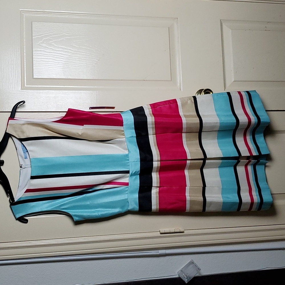 Antonio Melani size 8 Campbell dress